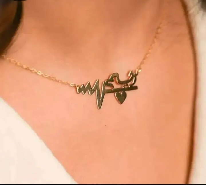 سلس نسائي مطلي ذهب عيار 24